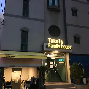 테이크 원 호스텔